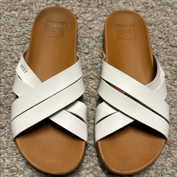 Reef Women's White and Tan Slide Sandals - Picture 5 of 6